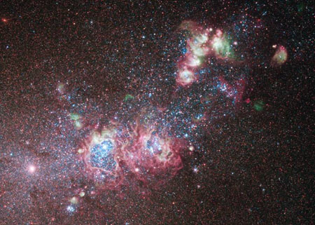  NGC 4214